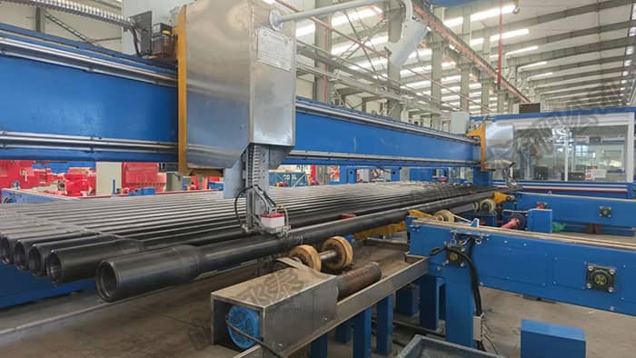 石油管探傷設(shè)備.jpg 石油管探傷設(shè)備.jpg